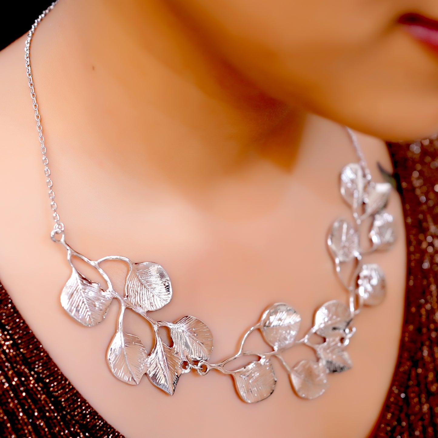 Anti-Tarnish Golden Leaf Necklace for Women